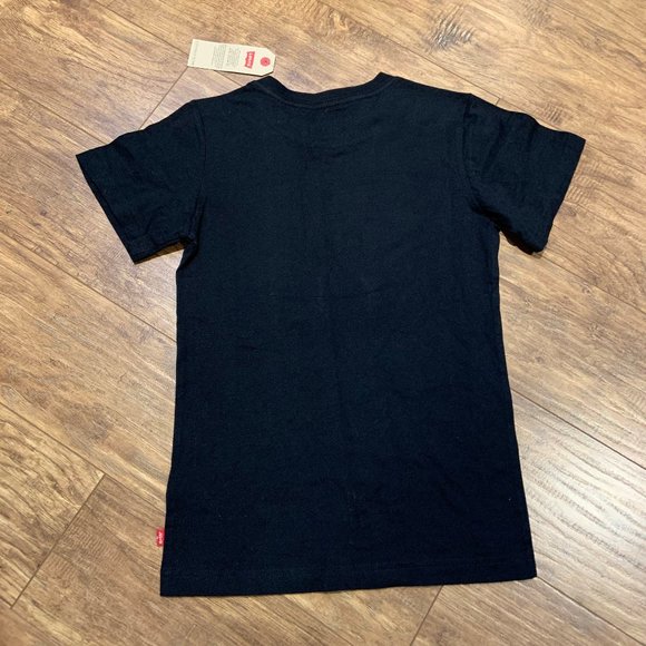 Boys grey on black Levi's T-shirt - Picture 9 of 9